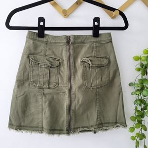 Hollister green zip up skirt - Size 0